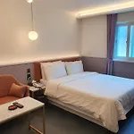 Gugi Motel